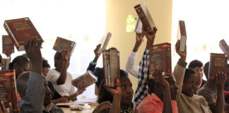 Bybelnood in Afrika ’n ‘versteekte krisis’