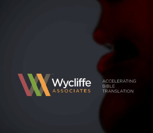 Nuwe taal geskep deur Wycliffe Associates wat in Afrika se openbare en private skole gebruik word om dowe studente te onderrig
