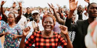 Twee Evangelieveldtogte in Angola se hoofstad